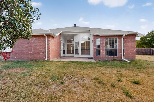 5203 Alta Vista Lane, Arlington, TX 76017