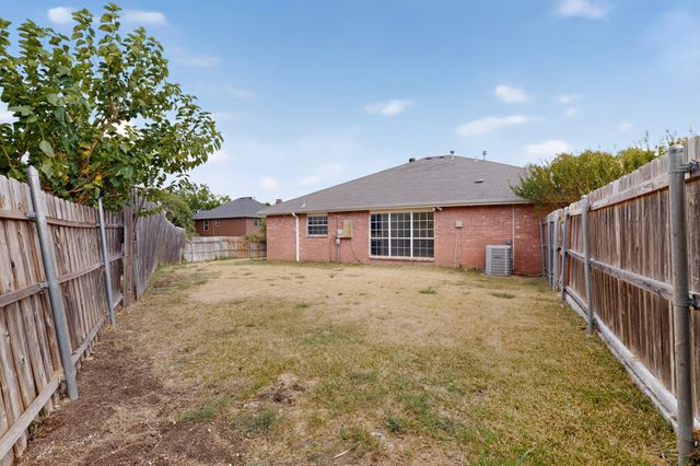 5203 Alta Vista Lane, Arlington, TX 76017