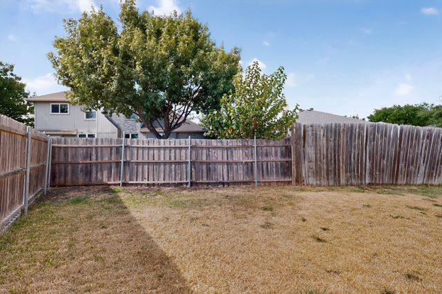 5203 Alta Vista Lane, Arlington, TX 76017