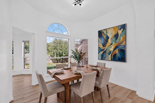 5203 Alta Vista Lane, Arlington, TX 76017