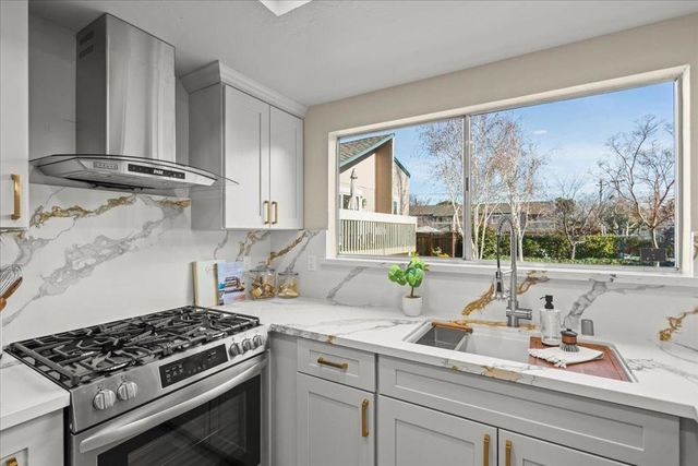 1466 Woodgrove Square, San Jose, CA 95117