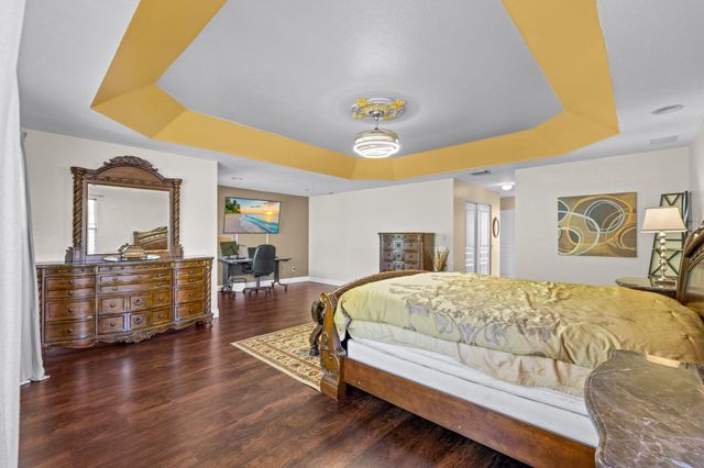 5033 Solar Point Drive, Greenacres, FL 33463