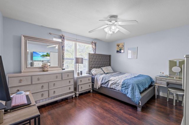 5033 Solar Point Drive, Greenacres, FL 33463