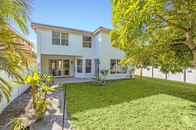 5033 Solar Point Drive, Greenacres, FL 33463