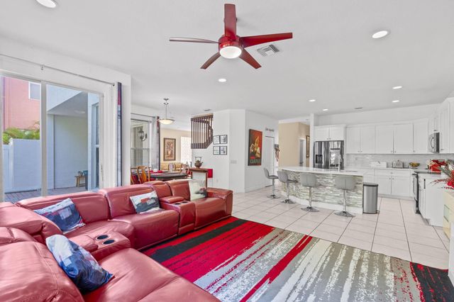 5033 Solar Point Drive, Greenacres, FL 33463