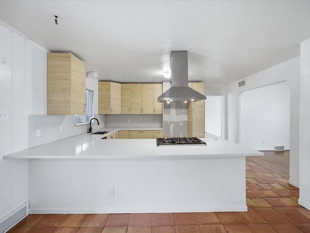 514 W Ridgewood Drive, Garland, TX 75041