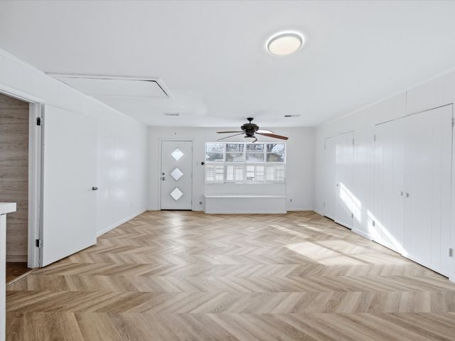 514 W Ridgewood Drive, Garland, TX 75041