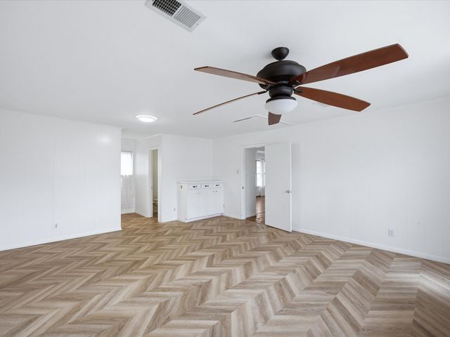 514 W Ridgewood Drive, Garland, TX 75041