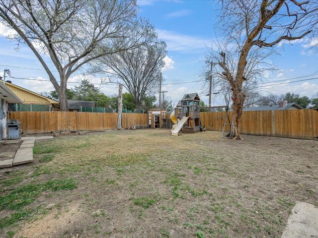 514 W Ridgewood Drive, Garland, TX 75041
