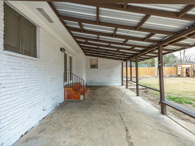 514 W Ridgewood Drive, Garland, TX 75041