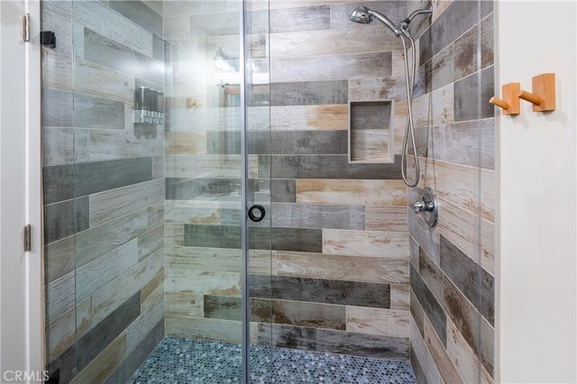 640 Pyramid, Crestline, CA 92325