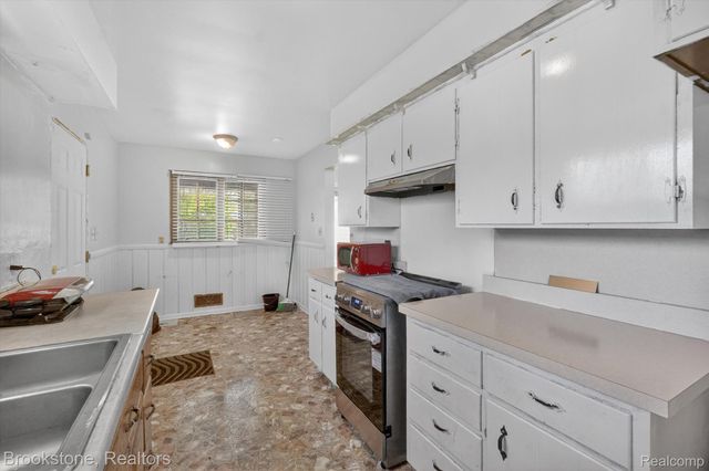 3921 Kellar Avenue, Flint, MI 48504