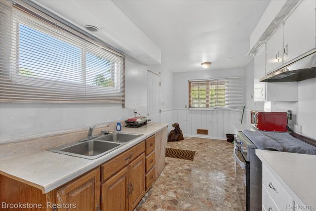 3921 Kellar Avenue, Flint, MI 48504