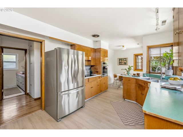 5805 Ne 38th Ave, Portland, OR 97211