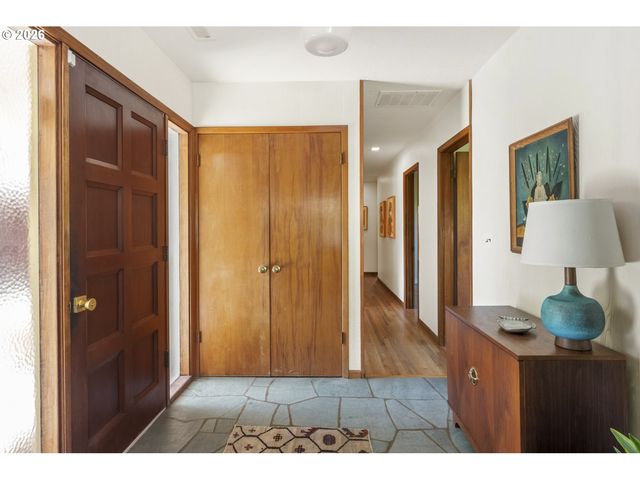 5805 Ne 38th Ave, Portland, OR 97211