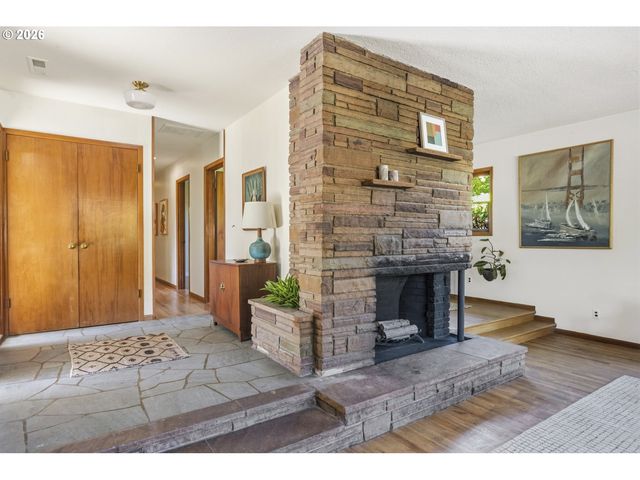 5805 Ne 38th Ave, Portland, OR 97211