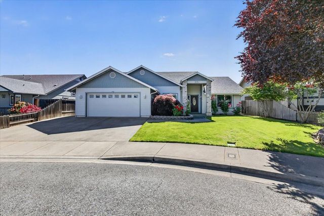 1691 Nunnwood Lane, Grants Pass, OR 97527