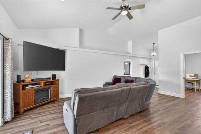 1691 Nunnwood Lane, Grants Pass, OR 97527