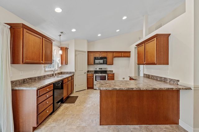 863 Vandenburg Drive, Boiling Springs, SC 29316