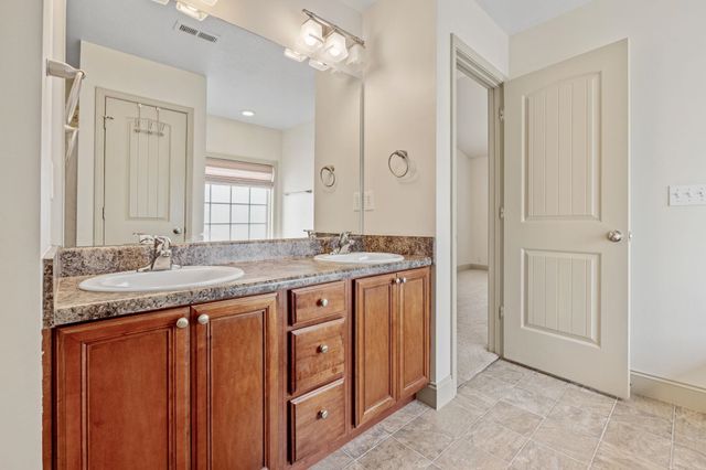 863 Vandenburg Drive, Boiling Springs, SC 29316