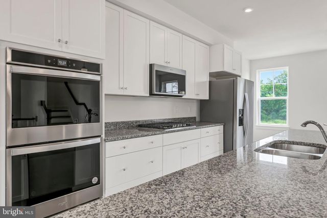 1648 SANDPIPER BAY LOOP, Dumfries, VA 22026