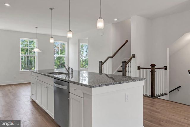 1648 SANDPIPER BAY LOOP, Dumfries, VA 22026