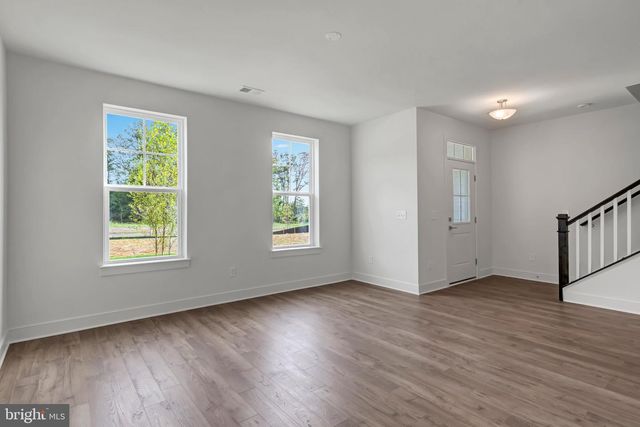 1648 SANDPIPER BAY LOOP, Dumfries, VA 22026