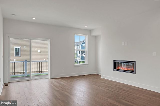 1648 SANDPIPER BAY LOOP, Dumfries, VA 22026