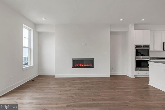 1648 SANDPIPER BAY LOOP, Dumfries, VA 22026