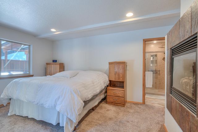 17879 Kodiak Lane, Bend, OR 97707