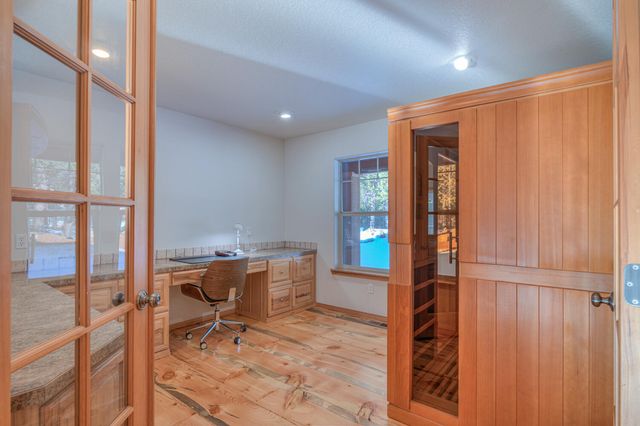 17879 Kodiak Lane, Bend, OR 97707