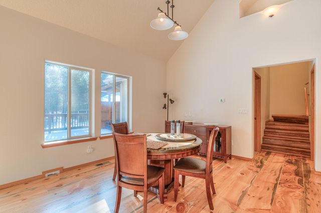 17879 Kodiak Lane, Bend, OR 97707