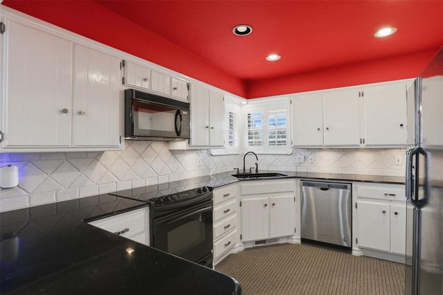 9601 S Allen Drive, Oklahoma City, OK 73139