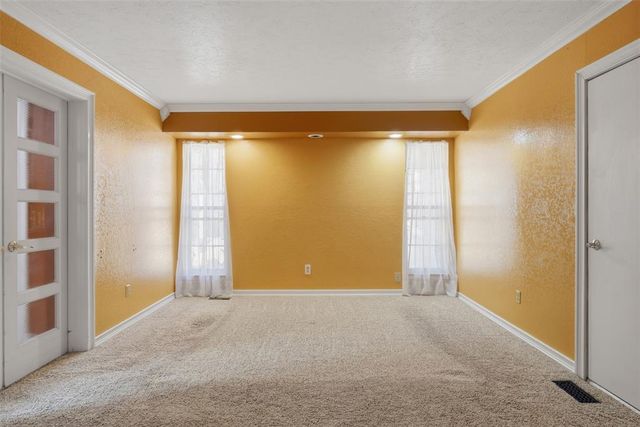 9601 S Allen Drive, Oklahoma City, OK 73139