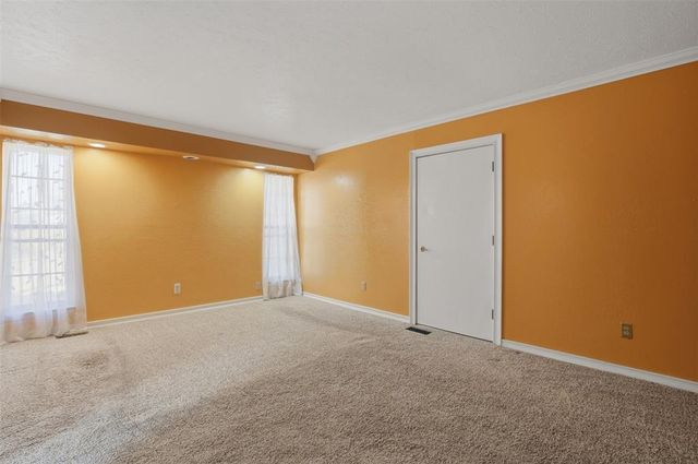 9601 S Allen Drive, Oklahoma City, OK 73139