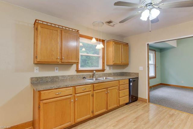 128 Mann DR, Chesapeake, VA 23322