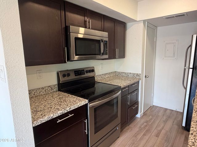 730 E EUGIE Avenue, Phoenix, AZ 85022