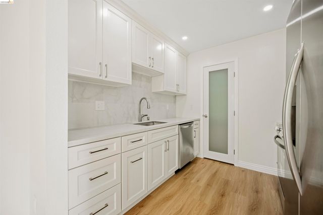 385 CALIENTE CIR, San Leandro, CA 94578