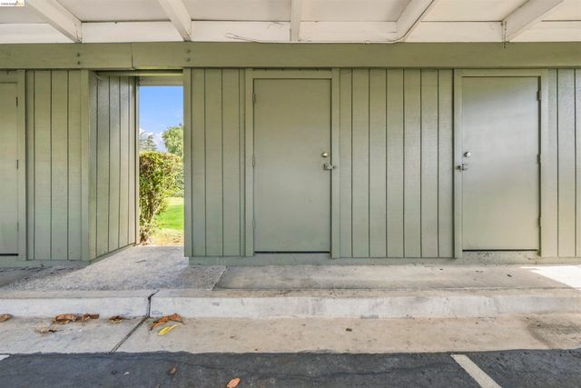 385 CALIENTE CIR, San Leandro, CA 94578