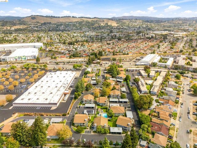 385 CALIENTE CIR, San Leandro, CA 94578