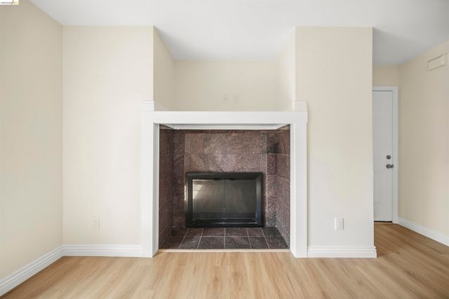 385 CALIENTE CIR, San Leandro, CA 94578