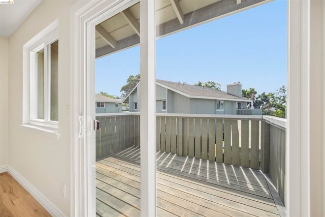 385 CALIENTE CIR, San Leandro, CA 94578