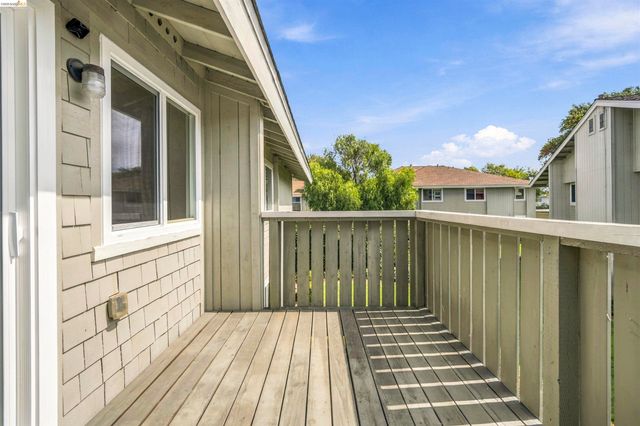 385 CALIENTE CIR, San Leandro, CA 94578