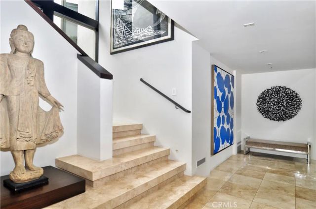 71 Linda Isle, Newport Beach, CA 92660