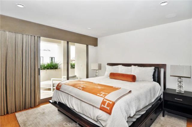 71 Linda Isle, Newport Beach, CA 92660