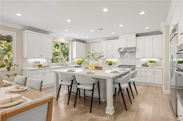 173 Cloudbreak, Irvine, CA 92618