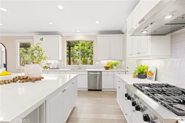 173 Cloudbreak, Irvine, CA 92618
