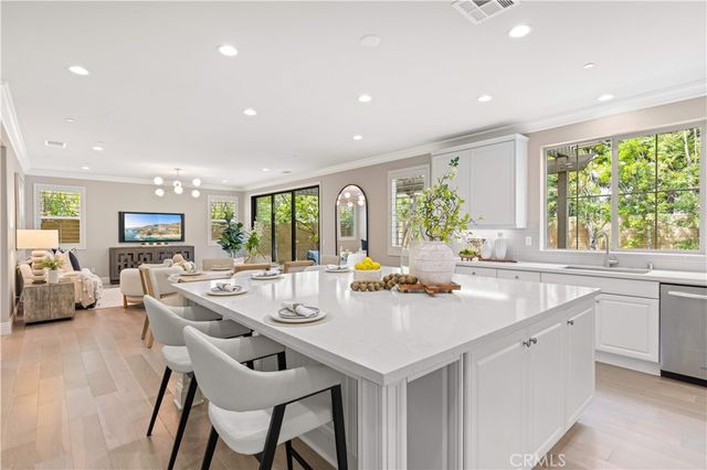 173 Cloudbreak, Irvine, CA 92618