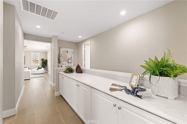 173 Cloudbreak, Irvine, CA 92618