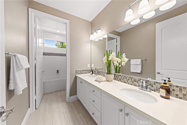 173 Cloudbreak, Irvine, CA 92618